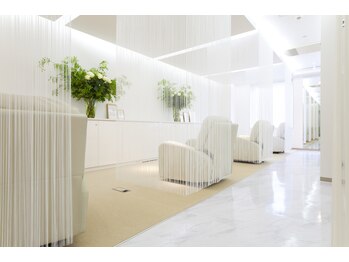 ネイルクルーノーヴル(nail Clou Noble)の写真/【ワンカラー￥5900/グラデーション￥5500】お仕事でもOKなシンプルなデザインが豊富♪大人上品な指先に☆