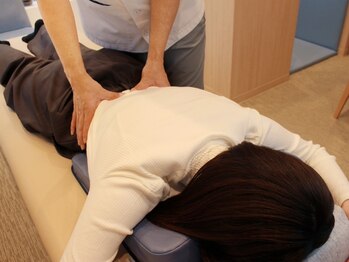 アイキュア鍼灸接骨院 三宮花時計前(iCure鍼灸接骨院)/つらい腰痛も改善☆