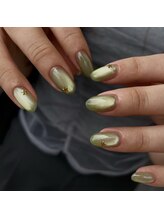 アイネイル 小倉(ai nail)/オリーブグリーン×星のデザイン