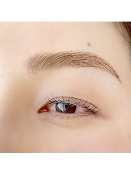 リリアーナ(LiLiana)の写真/眉毛WAX &まつ毛パーマで清潔感アップして目元から垢抜けします。忙しい朝のメイクが楽に。
