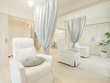 ホワイトアイ 茶屋町(WHITE EYE)/《眉毛/アイブロウ/美眉/梅田》