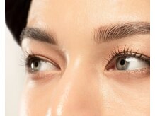 ノンケミカルブロウラミネーションは眉毛も肌も傷めない最新技術