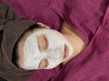 エステサロン リリム(Ririmuh)の写真/毛穴が気になる方に...【初回限定*肌荒れ改善!AHAピーリングフェイシャル】で肌トーンアップ&毛穴も撃退へ!