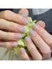 ショートネイルでも手元がキレイに見える!シンプルグラデーションネイル