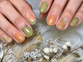 アースカラーニュアンスネイル