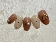 カシータ(casita)/おとなかわいいドットネイル