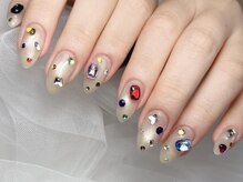 パレット(Palette)の雰囲気（ジュエリーネイル）