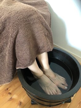 桜さらら/アロマの足湯でリラックス♪