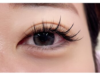 ユユサロン(youyu salon)/ワンホンマツエクデザイン/LED可