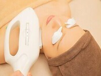 レアサロン(le`a salon)の写真/【光フェイシャル 60分】肌質を改善しハリツヤUP！【お顔剃り+ヒト幹細胞培養液】お肌の奥から素肌美人に♪