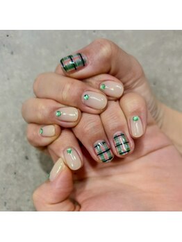 サロンドティス 学芸大学(salon de tis)/チェックネイル