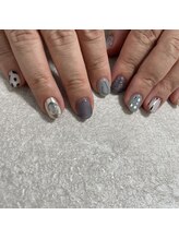 ロクサンサン(633)/個性派ネイル