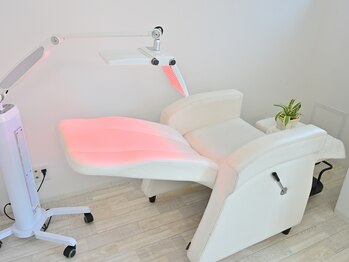 ヒカリノ ヨコハマ(HIKARINO YOKOHAMA)/フェイシャルスペース