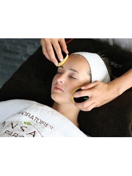 ホウレイ線・たるみ改善！予防ケア