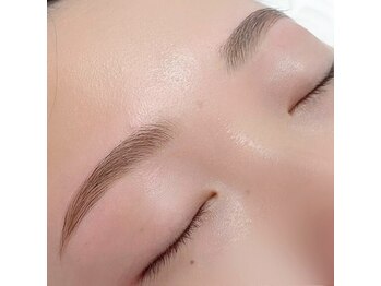 チュール アイ(tulle eye)の写真/【５５００円★】骨格に合わせて黄金比を取り入れたバランスで整え、美しい眉の形にデザインします◎