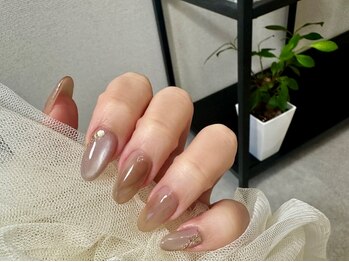 ナル ネイル(nALu+nail)の写真/【府中駅徒歩9分/府中本町駅徒歩7分】完全個室プライベートサロン◇シンプルで上品な大人デザインが得意○