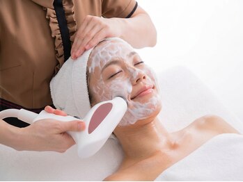 エヴァーグレース 船橋店の写真/小顔・リフトUP抜群【すっきり小顔フェイスライン】気になるしわ・たるみを改善！施術後の効果に満足度◎