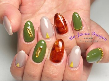 アン ジョーヌドラゴ/ショート☆カーキネイル