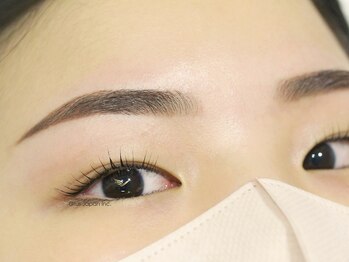 geNe 'n GRUS(ジーン アンド グルス)/まつ毛パーマ+美眉スタイリング