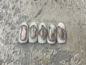 ティアラバイエミタス(TIARA by emi+)/ニュアンスコース