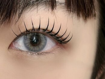 エミニーラッシュ(eminy lash)の写真/＼マツパを組み合わせた最新技術／【&Healthy（アンドヘルシー）】 エクステ120本×まつげパーマ¥9000