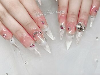 ホワイトチェックネイル