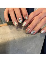 リルム(Relum)/カラフルキラキラネイル☆