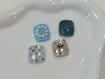 クプ アイラッシュプラス(qup)/【フットネイル】親指アート