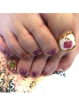 トータルサロン 白べぇーっ プラス/囲みネイル