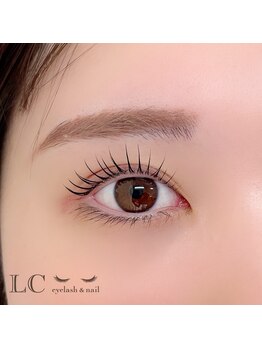 エルシー 日進竹の山店(LC)の写真/次世代まつげパーマ【パリジェンヌラッシュリフト】根本からの立ち上げで瞳に光が差し込むぱっちりまつ毛に