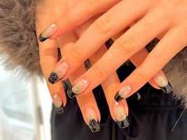 ラメグラ黒フレンチ￥9500