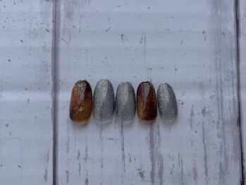 流行り系ニュアンスネイル