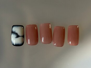 シンプルニュアンスネイル