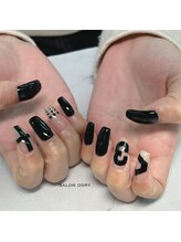 サロン オードリー 栄店/４本アート★持ち込みOK