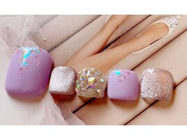 キラキラ埋め尽くしフットネイル