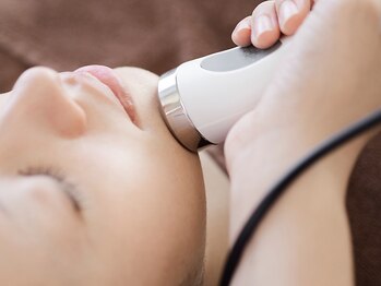 ファシル(Facile)の写真/【毛穴・艶肌特化】ポレーション×ピールセット/美白・保湿にも優れ低刺激でありながらも圧倒的効果を発揮!