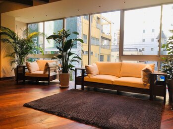 ザ グリーンズ(THE GREENs)/【開放感のあるラウンジ】