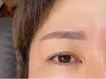 リコ ヘアアンドリラクゼーション(LICO)/眉WAX