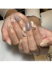 ～ホワイトべっ甲ネイル～