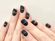 2M ネイル アトリエ(2M NAIL ATELIER)/ブラック ゴールド フレンチ