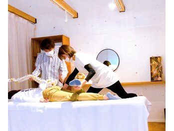 小顔22 ボルティ 赤坂支店(Bolty)/プロ育成・整体技術セミナー