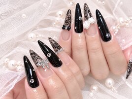 黒　レース　リボンネイル