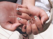 エモ(emo)/ニュアンスネイル