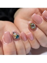ネイルアディクト(NAIL ADDICT)/