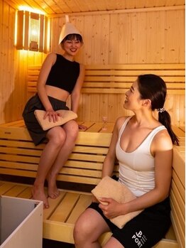 ポート 京都三条店(PORT)の写真/＼お友達と一緒に好きなときに、好きなだけ。／ジム・ヨガ・サウナ・痩身マシンなどが嬉しい使い放題◎