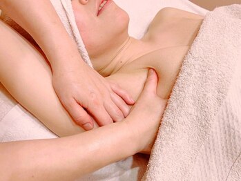 シエル(Siele)の写真/<口コミ高評価◎>骨格から整う【美容整体痩身】♪ダイエット/華奢見え/姿勢改善/バストUPで、見た目が激変!