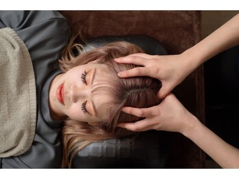 アスラク/人気のヘッドマッサージ