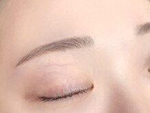 ニクシーアイブティック(Nixie Eye Boutique)/眉毛/まゆげ/美眉スタイリング