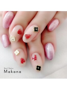 マカナ(Makana)/Flowerパーツとハートネイル