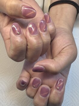 ラウレア(Laure'a)/ピンクマグネットネイル